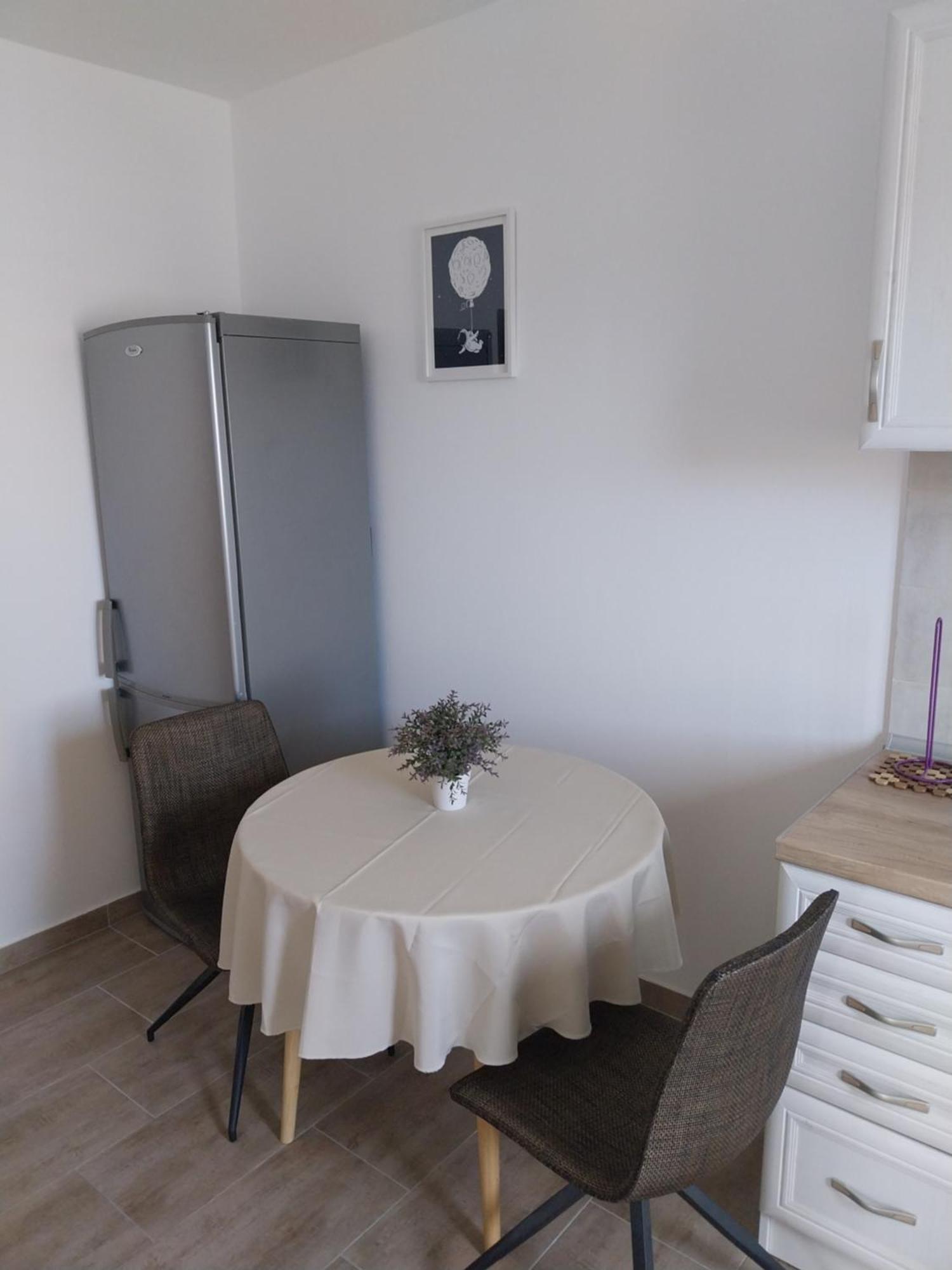 Apartmani Miletic Jelsa  Exterior photo